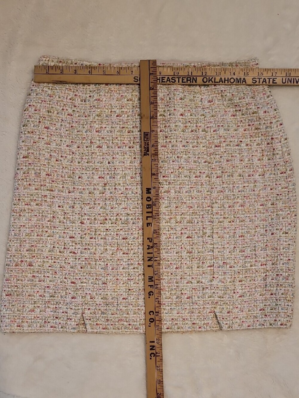 Brooks Brothers Cream Tweed Mini Skirt with Pink and Gold Accents - Picture 6 of 6